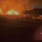 شاهد| إصابتان وإحراق مساكن ومركبات في هجوم للمستوطنين على تجمع خلة السدرة قرب مخماس