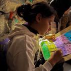 طفولة تُرمَّم بالرسم