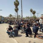 المقدسيون يؤدون صلاة الجمعة الأخيرة من رمضان على مقربة من الأقصى