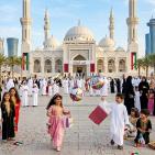 أجمل 200 تهنئة عيد الفطر 2026 مكتوبة – صمم بطاقة العيد باسمك وشاركها مباشرة الآن