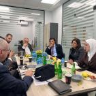 بالتعاون مع غرفة التجارة والصناعة.. بورصة فلسطين تختتم جولتها الميدانية للشركات الرائدة في الخليل