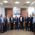 بالتعاون مع غرفة التجارة والصناعة.. بورصة فلسطين تختتم جولتها الميدانية للشركات الرائدة في الخليل