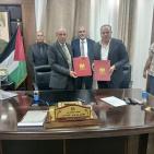  وزير الزراعة يفتتح ويتفقد مشاريع تنموية وإنتاجية ويوقع اتفاقيتين لإنشاء متنزهين زراعيين في جنين