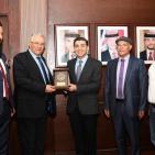 رئيس جامعة القدس يوقع مذكرة تفاهم مع جامعة العلوم والتكنولوجيا الأردنية لتعزيز التعاون الأكاديمي والبحثي