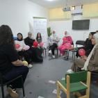 جمعية المرأة العاملة تختتم سلسلة لقاءات المجموعة الداعمة في مخيم الجلزون
