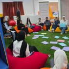 جمعية المرأة العاملة تختتم سلسلة لقاءات المجموعة الداعمة في مخيم الجلزون