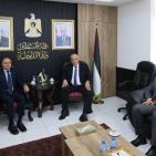 وزير الداخلية يستقبل السفير المصري لدى فلسطين بمناسبة انتهاء مهامه