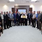 الرئيس عباس يستقبل رؤساء البلديات والمجالس المحلية لمحافظة القدس
