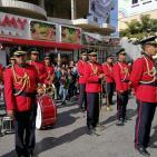 الأجهزة الأمنية في الخليل تنظم عرضا عسكريا في ذكرى الاستقلال