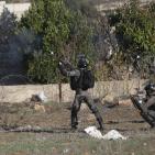 مواجهات بين الشبان وقوات الاحتلال على المدخل الشمالي لمدينة البيرة 