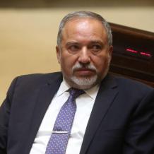 خاص | طرح ليبرمان بشأن الضفة الغربية.. مشروع أمني أم ورقة انتخابية؟