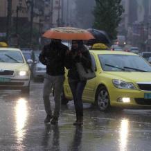 خاص| راصد جوي يكشف لراية تفاصيل المنخفض الجوي القادم وموعد انحساره؟