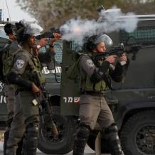 إصابة شاب بالرصاص الحي خلال مواجهات مع الاحتلال في دير أبو مشعل