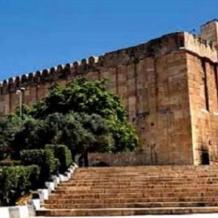 الاحتلال يغلق الحرم الإبراهيمي حتى اشعار آخر