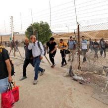 استمرار ملاحقة العمال الفلسطينيين.. اعتقال عشرات العمال في الداخل المحتل