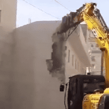  الاحتلال يشرع بهدم منزل في بلدة الخضر جنوب بيت لحم