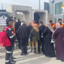 قوات الاحتلال تعيق وصول المصلين إلى المسجد الأقصى