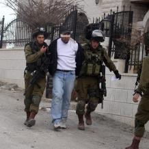 هيئة الأسرى: الاحتلال اعتقل 40 مواطنا منذ يوم أمس في الضفة