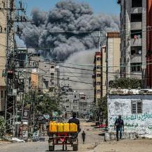 استمرار القصف وسقوط الشهداء في اليوم الـ 211 للحرب على غزة