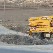 الاحتلال يستولي على مضخة باطون في قراوة بني حسان 