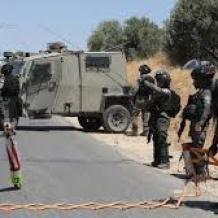 قوات الاحتلال تنصب حاجزا عسكريا غرب بيت لحم