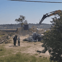 الاحتلال يهدم فيلا سياحية ومنزلاً وجداراً شرق أريحا