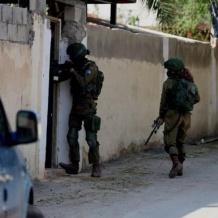 الاحتلال يقتحم النبي صالح ويحتجز عددا من الشبان