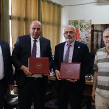 جامعة بيرزيت توقع مذكرة تفاهم مع اتحاد الصناعات الغذائية والزراعية الفلسطينية لتعزيز التعاون الأكاديمي الصناعي