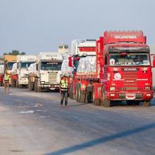 خبير اقتصادي لراية: فتح معبر رفح دون بضائع يُبقي غزة رهينة اقتصاد المساعدات ويُعطل الإعمار