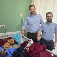 شاهد | إنجاز طبي.. مستشفى "H Clinic” يعيد توصيل يد مبتورة لشاب
