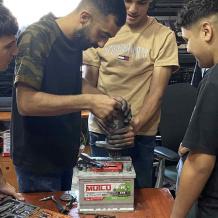 خاص| التدريب المهني في فلسطين… قطاعٌ يصمد رغم الأزمات والحرب 