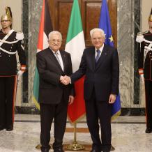 الرئيس عباس يجتمع مع نظيره الإيطالي