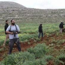 مستوطنون يحاولون الاستيلاء على أرض غرب قرية بيت إكسا