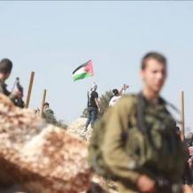 كاتب إسرائيلي يطرح رؤية لحزب فلسطيني جديد باعتباره "شريكًا محتملًا للسلام"!