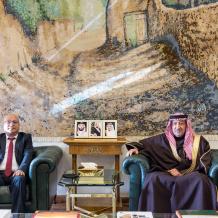 أبو هولي يبحث مع نائب وزير الخارجية السعودي تداعيات حرب الإبادة في غزة والعدوان على مخيمات الضفة والقدس