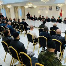 قائد قوات الامن الوطني والمحافظ يتفقدان القوة الامنية العاملة في بلدة كفر زيباد بقلقيلية