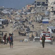 تقرير: واشنطن تريد بدء إعمار غزة وإسرائيل تصر على نزع سلاح حماس أولا