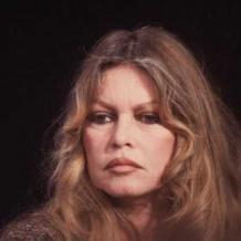 وفاة أيقونة السينما الفرنسية.. بريجيت باردو