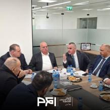 وفد من المجلس التنسيقي للقطاع الخاص يبحث مع السفير الأردني في رام الله أزمة معبر الكرامة وتداعياتها الخطيرة على المسافرين والاقتصاد