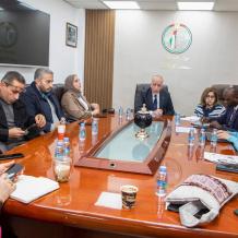 سلطة الأراضي وبعثة البنك الدولي تبحثان الجوانب الفنية لبدء تنفيذ مشروع التسجيل العقاري