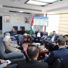 صور| لقاء حكومي يؤكد أهمية دمج الطاقة الشمسية في المشاريع الزراعية والآبار