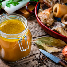 أيهما أنسب للصحة: مرق العظام أم الكولاجين؟