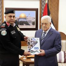 الرئيس عباس يتسلم التقرير السنوي للدفاع المدني لعام 2025