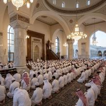 موعد وقت صلاة عيد الفطر 2026 في السعودية – مواقيت الصلاة الرياض وكل المدن 1447