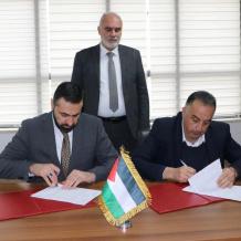 وزارة الزراعة وبلدية البيرة توقعان مذكرة تفاهم لإنشاء مشتل حرجي مركزي ودعم المزارعين