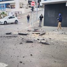 شاهد: إصابات بينها خطيرة بهجمات صاروخية من إيران والحوثيين على إسرائيل وانفجارات تهز طهران