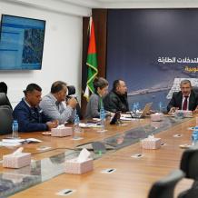 وكيل الحكم المحلي يترأس اجتماعًا لدراسة طلبات رفع الحماية عن الأراضي