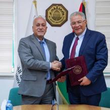 جامعة القدس ومركز تطوير يوقعان اتفاقية لتنفيذ مشروع "دخل مستدام للشباب"