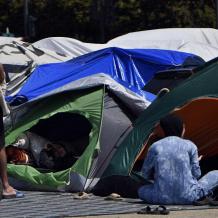 الاحتلال يواصل عدوانه على لبنان: 2124 شهيدا وتدمير واسع لقرى الجنوب