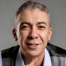 وفاة الدكتور ضياء العوضي! زوجته تنشر أول فيديو حول الحقيقة